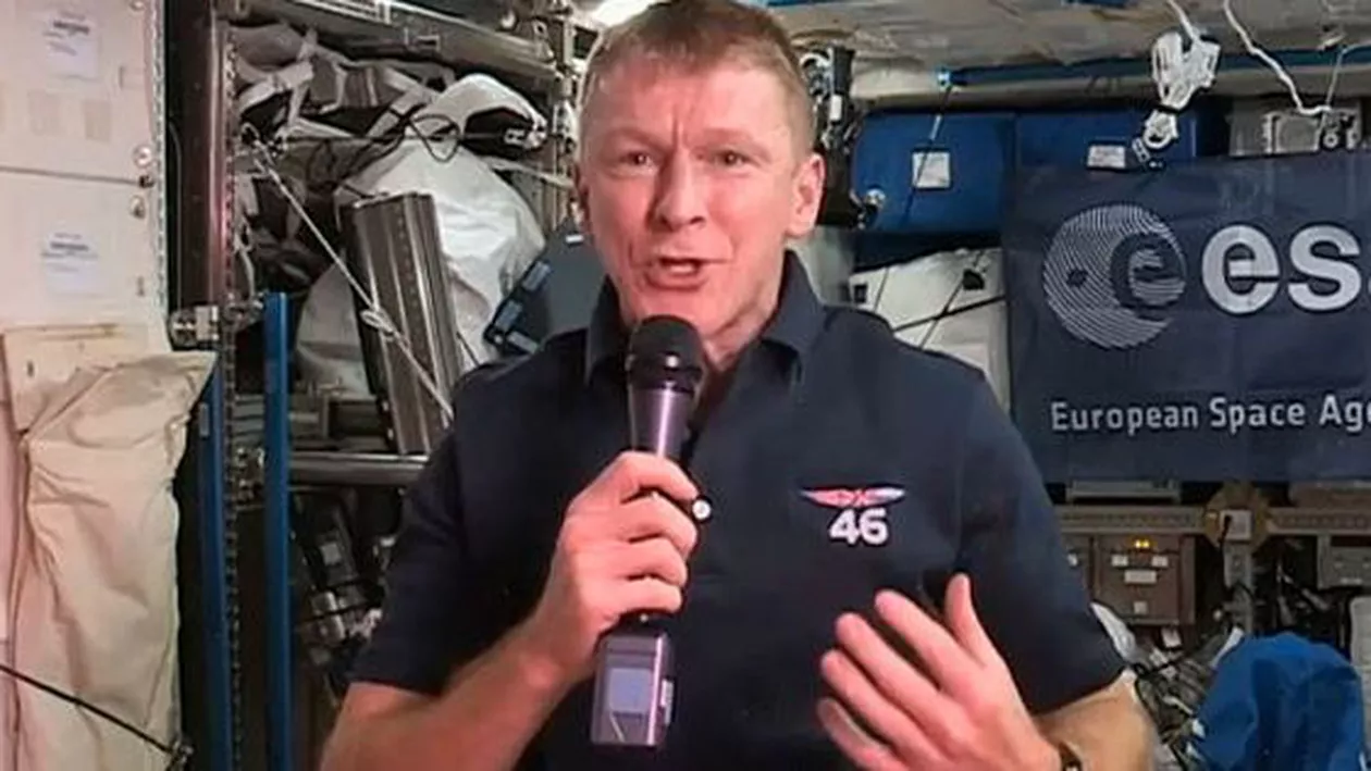 Astronautul Tim Peake a dat prima sa conferință de presă la bordul Stației Spațiale Internaționale: ”Prima zi a fost destul de dură” (VIDEO)