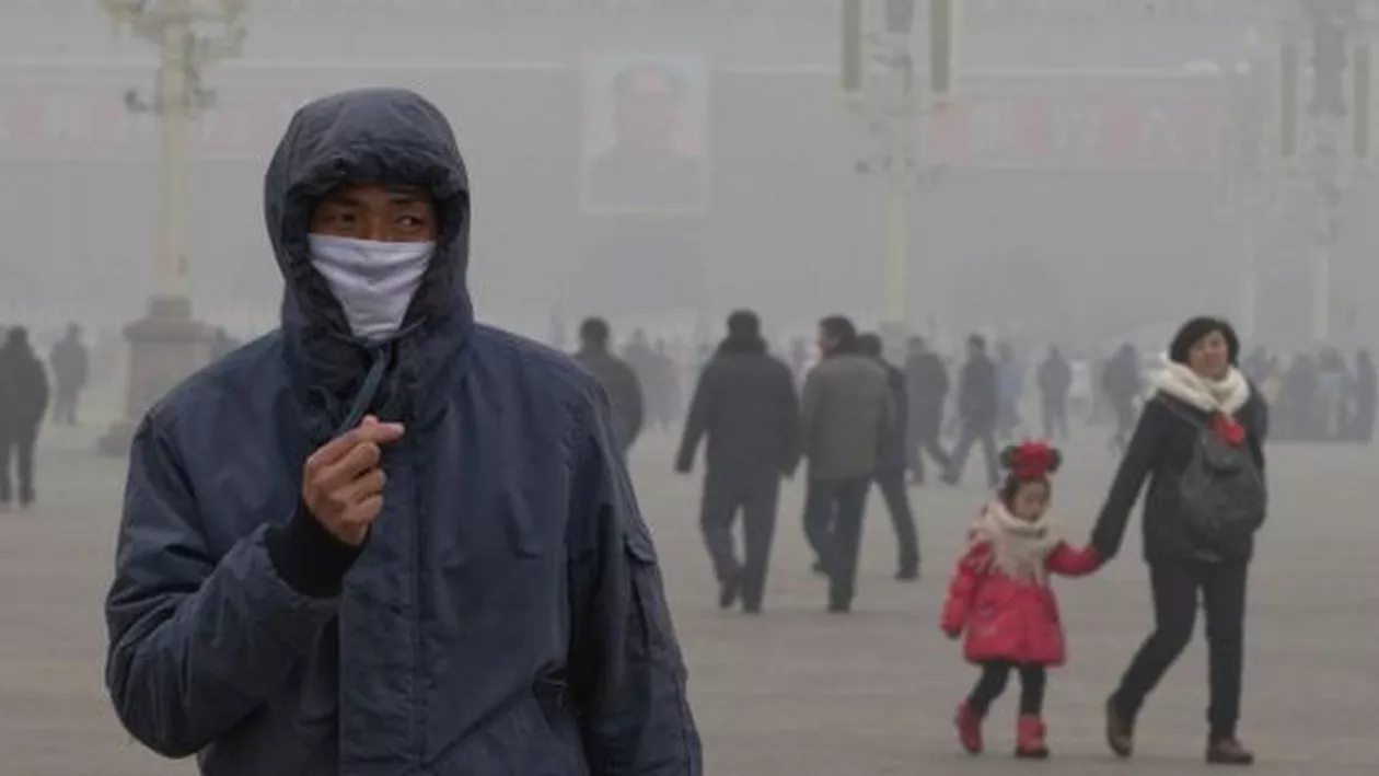 Beijing: Un nor de poluare toxică, după emiterea celui de-al doilea cod roșu