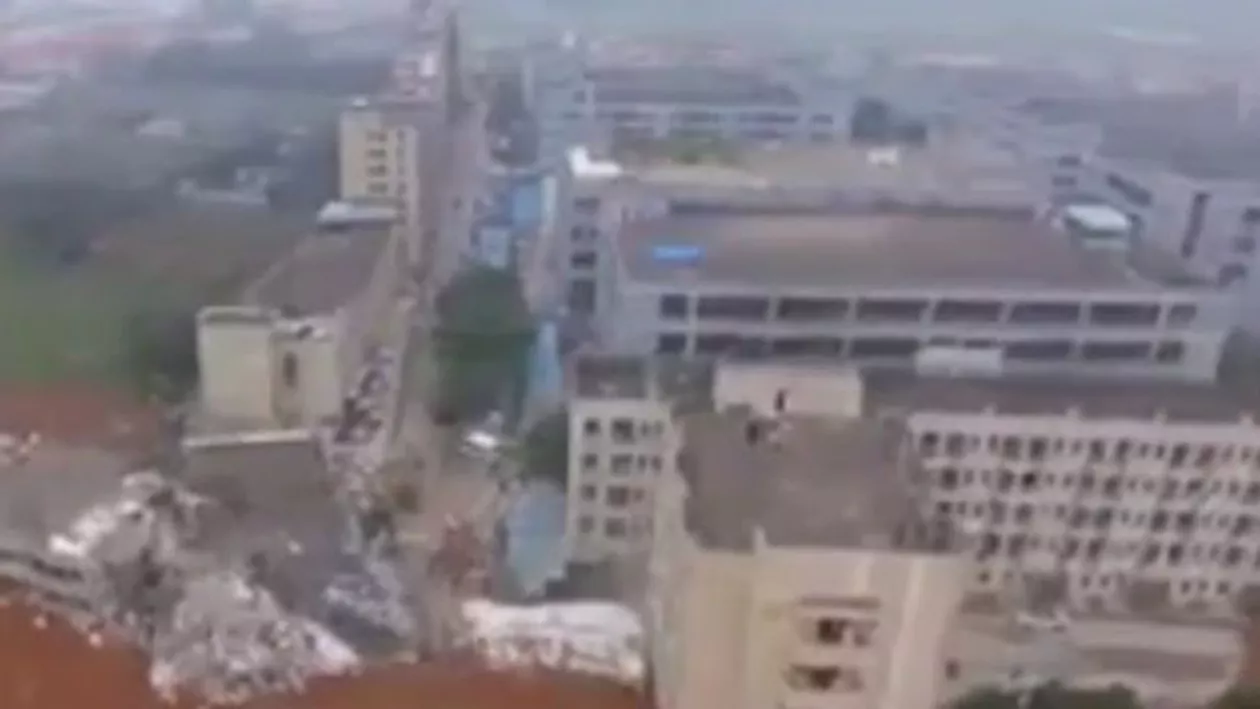 China: Cel puțin 22 de clădiri s-au prăbușit, în urma unei alunecări de teren produsă în orașul Shenzhen (VIDEO)