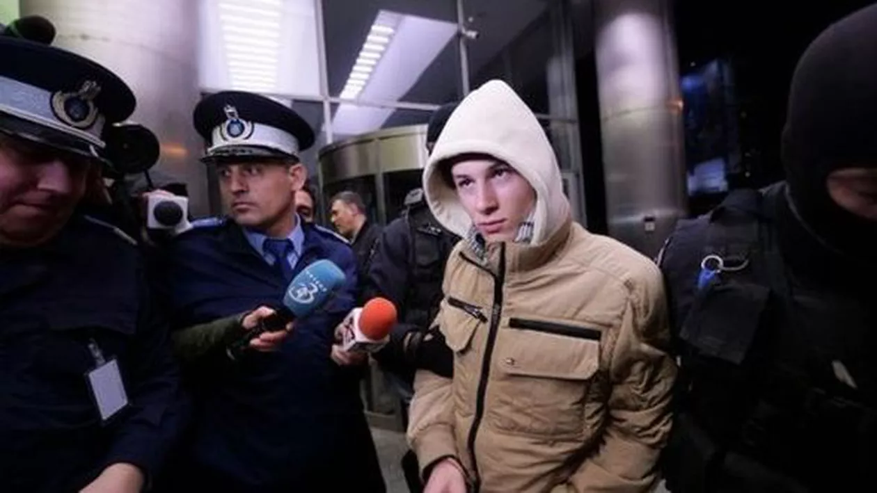 Jihadistul de la Craiova este ținut din scurt de părinți. Mama băiatului e nevoită să-şi sedeze copilul pentru a-l face să nu mai vorbească de Allah şi de Coran (VIDEO)