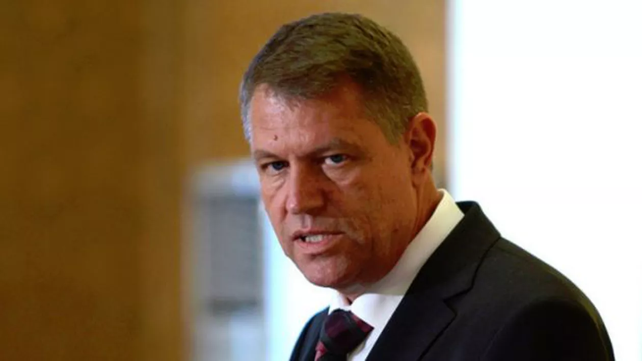 Președintele Iohannis cere reexaminarea unui articol din Legea Educației