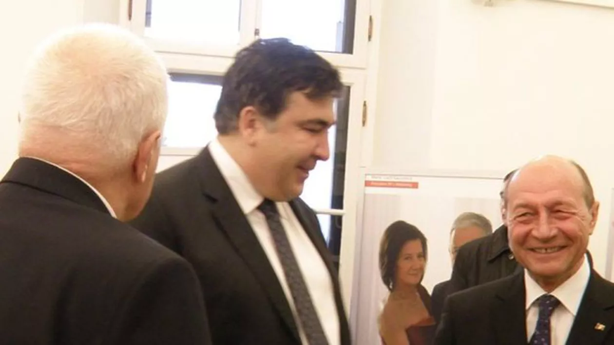 Întâlnire Traian Băsescu - Mihail Saakashvili la Varşovia: Soluţii la ameninţarea Federaţiei Ruse în regiune (FOTO)