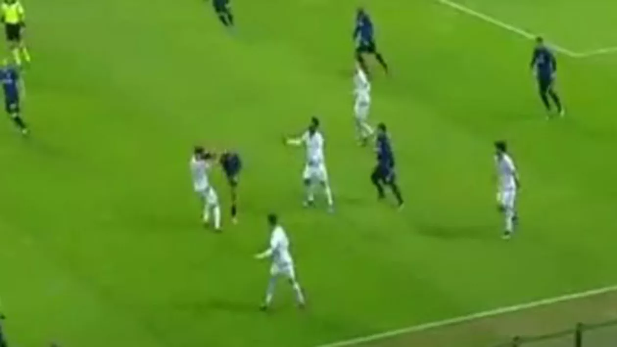 Lovitură de Kung-fu la meciul Inter Milano - Lazio Roma. Felipe Melo a fost suspendat trei etape după ce l-a accidentat pe Lucas Biglia (VIDEO)