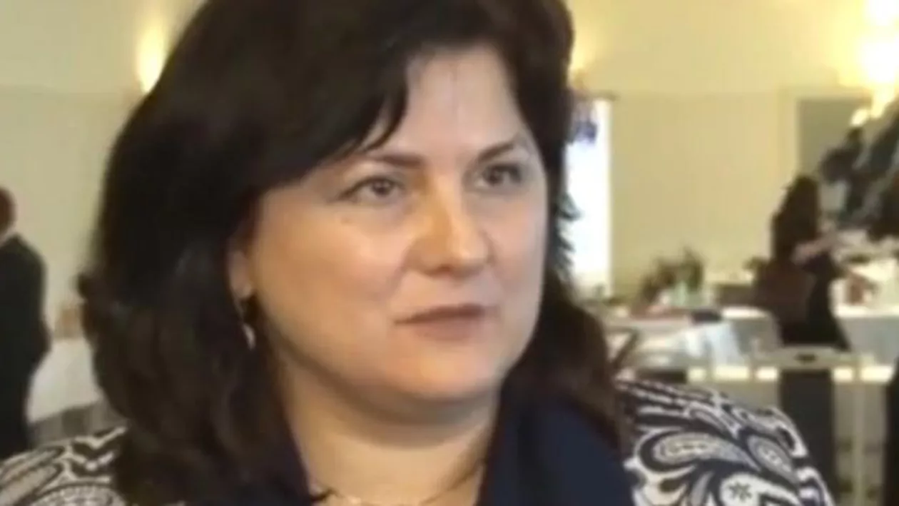 Directorul Agenției de Dezvoltare Regională Sud-Vest Oltenia s-a autoangajat ca manager într-un proiect. Bogheanu şi-a acordat un salariu de 9.600 de lei lunar pentru două ore de muncă pe zi