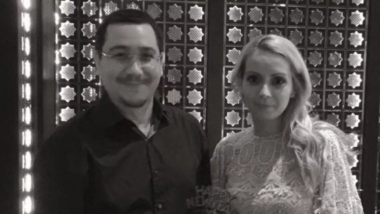Victor Ponta: La mulți ani tuturor celor care cred că 2016 va fi un an bun, cu sănătate și fericire - și care va îndrepta multe din greșelile lui 2015 (FOTO)
