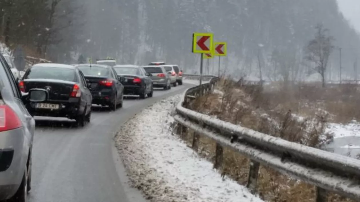 Poliția îi sfătuiește pe românii care se întorc acasă din vacanțe să aleagă rutele alternative