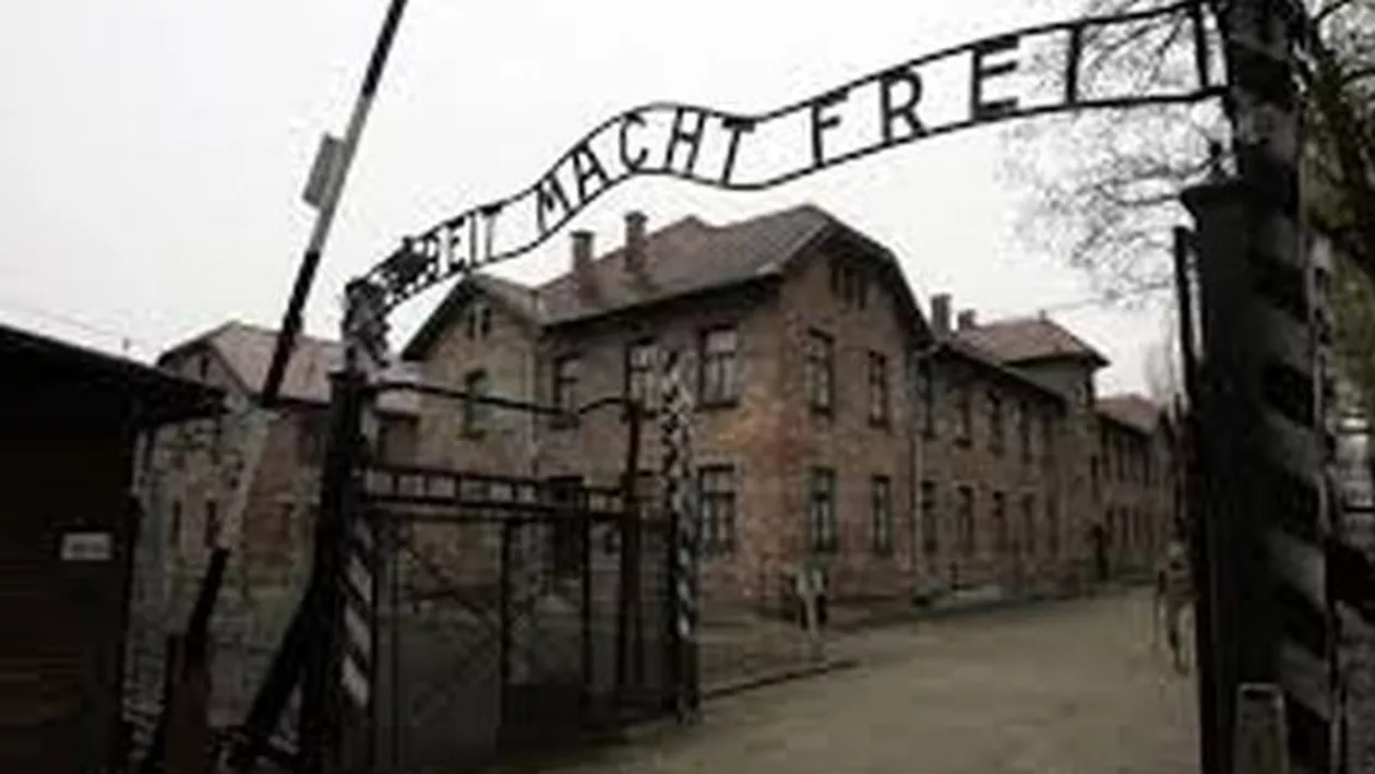 Lagărul de la Auschwitz, număr record de vizitatori în anul 2015