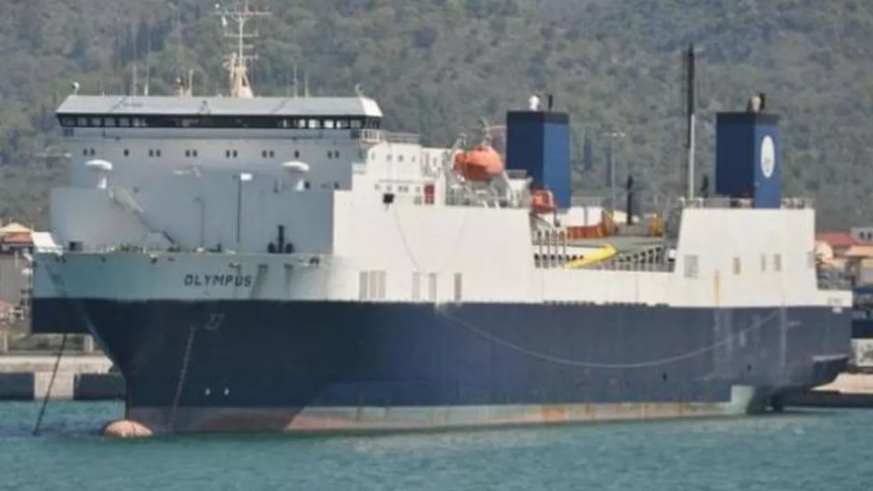 Navă cu români la bord, sechestrată într-un port italian: Marinarii nu au bani să se întoarcă în țară