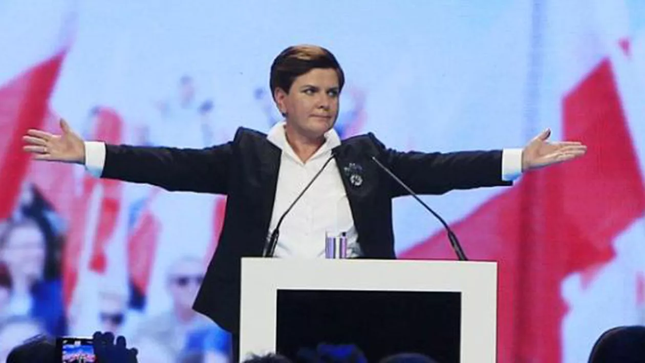 Polonia, a doua țară, după România, criticată de UE pentru abaterea de la statul de drept: Premierul polonez a cerut opoziției să facă front comun cu puterea în fața acestor "calomnii"