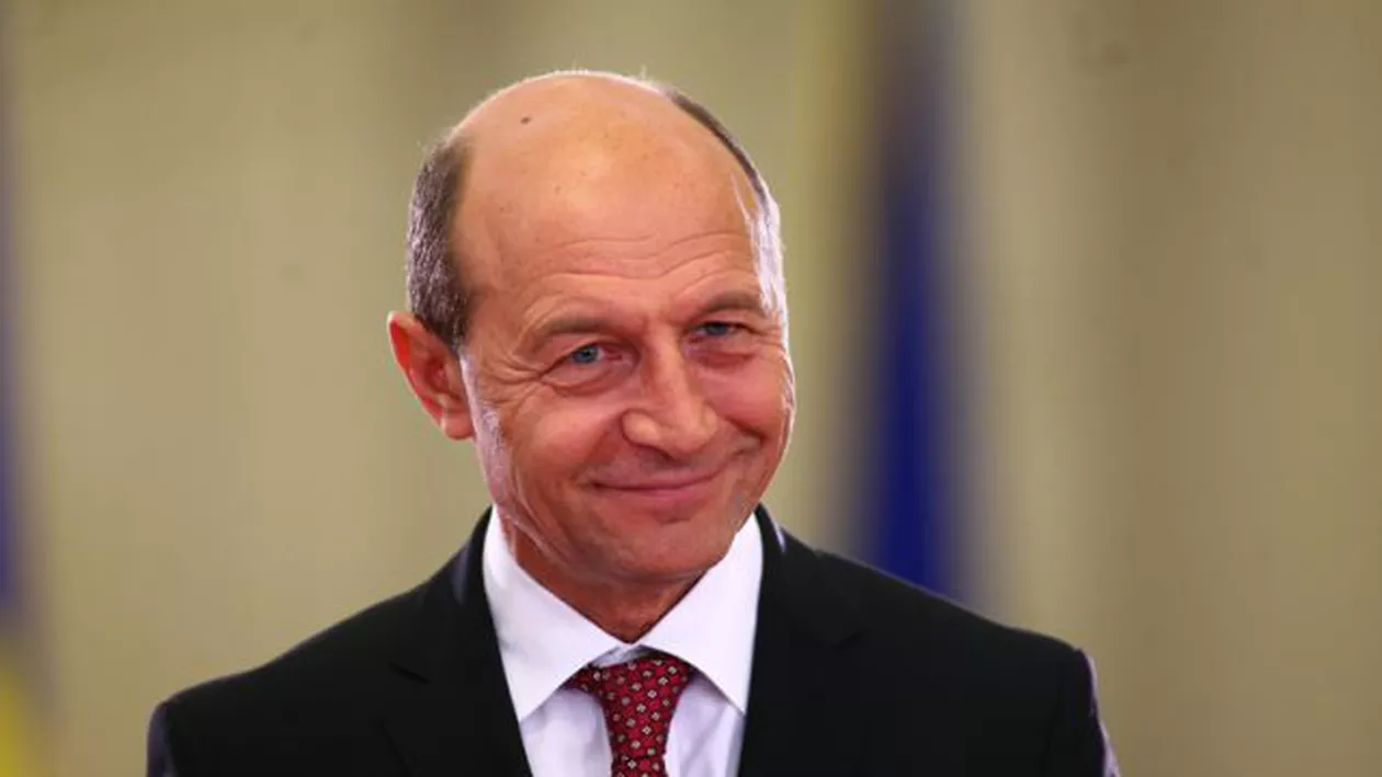La Chişinău se dă o luptă titanică de care depinde viitorul Republicii Moldova. Traian Băsescu: „Nicolae Timofti este obligat să câştige confruntarea cu oligarhul Plahotniuc”