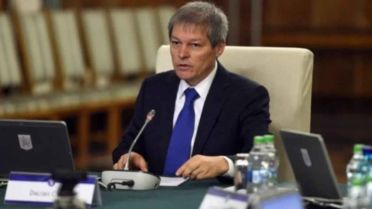 Dacian Cioloș, întâlnire informală cu executivul pe care îl conduce