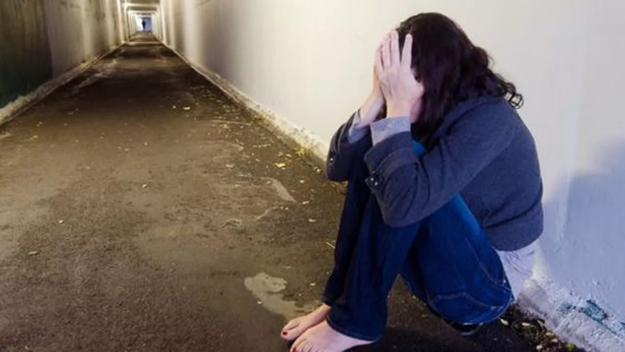 "Pot face sex cu tine?" Doi imigranţi, filmaţi în timp ce hărțuiau o tânără în Suedia (VIDEO)