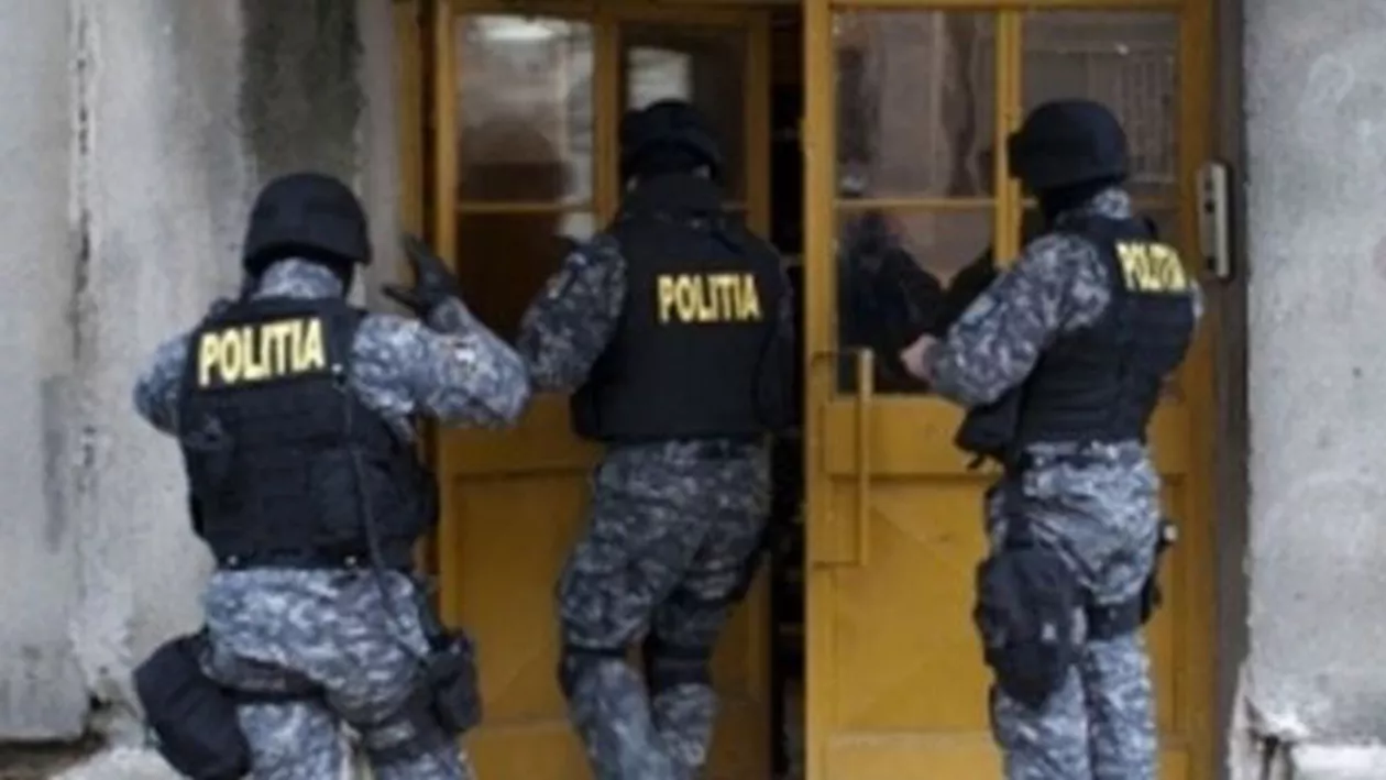 Percheziții la Inspectoratul Școlar Dâmbovița: Mai multe persoane sunt suspectate de șantaj și abuz în serviciu (VIDEO)