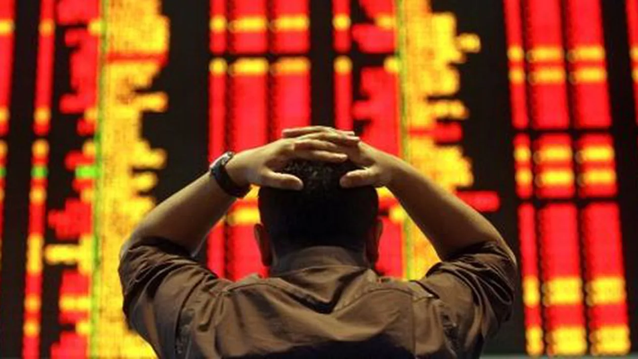 Economia Chinei, în scădere: În 2015 s-a înregistrat cel mai slab ritm, de 6,9%