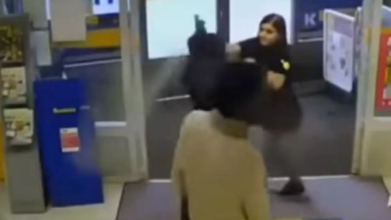O casieră din Finlanda a bătut doi refugiați care încercau să jefuiască un supermarket (VIDEO)