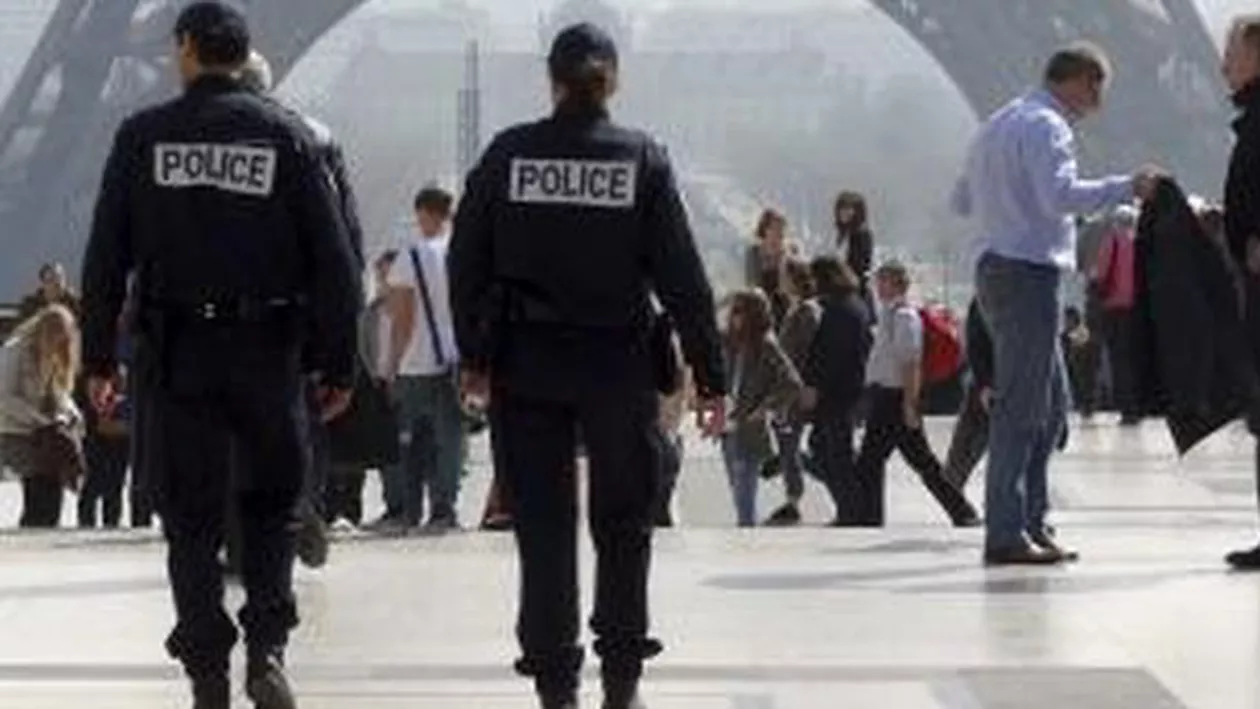 Paris: Cinci licee au fost evacuate din cauza unor amenințări