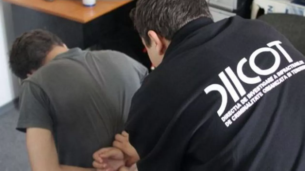 Gorj: DIICOT efectuează mai multe perchiziții la persoane suspectate de furtul unor bijuterii în valoare de 167.000 de euro din Slovacia