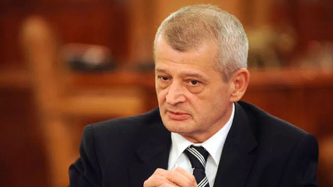 Sorin Oprescu, din pușcărie, în sala de operații: „Am început munca, au început să vină pacienți. Ce să faci, sunt amărâți, au nevoie de ajutor”