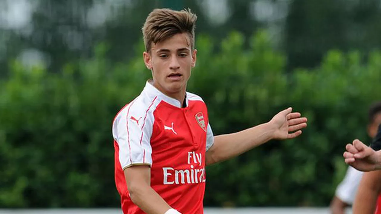 Vlad Dragomir este tot mai aproape de a juca în echipa mare de la Arsenal