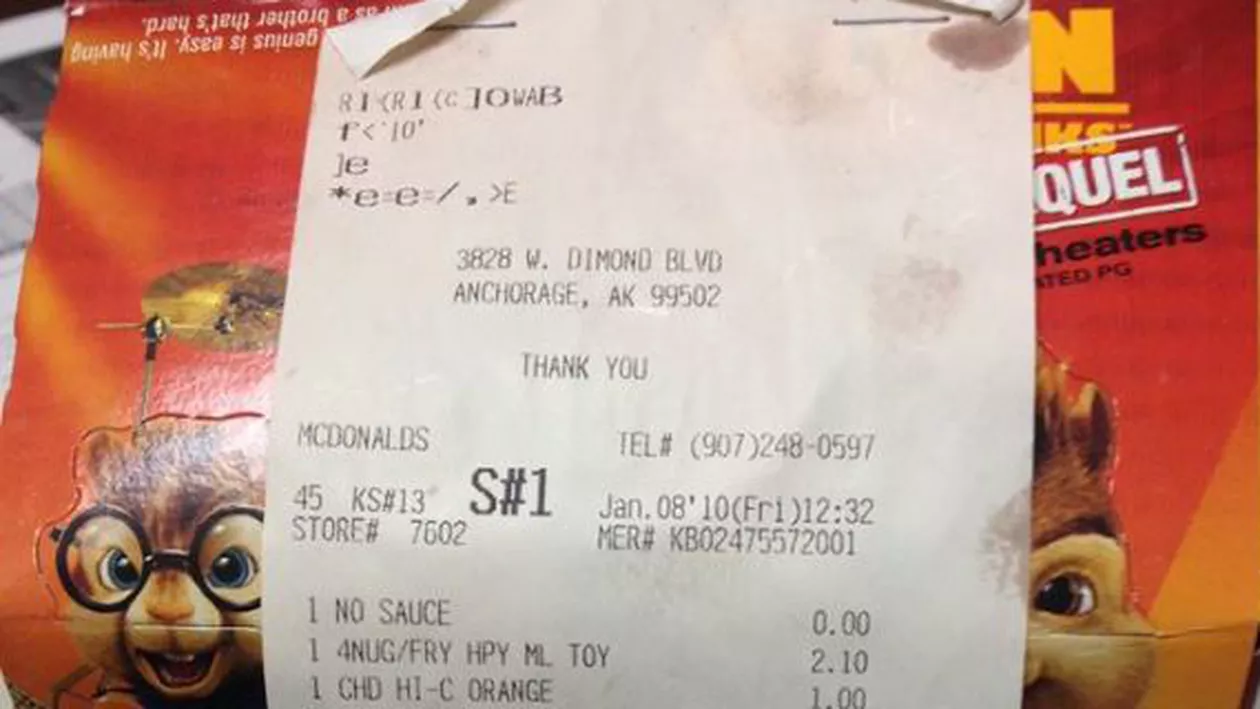 "Miroase doar a carton": Cum arată un meniu de la fast-food la șase ani de la cumpărare (FOTO)