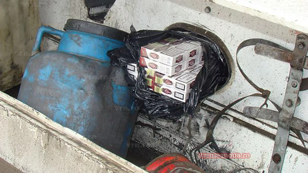 14.000 de țigarete ascunse într-o cisternă, găsite de polițiștii de frontieră vasluieni