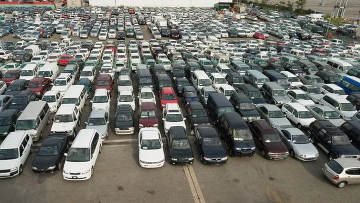 Târgul Autovit: 56 de sancțiuni contravenționale, aplicate comercianților în urma numeroaselor nereguli