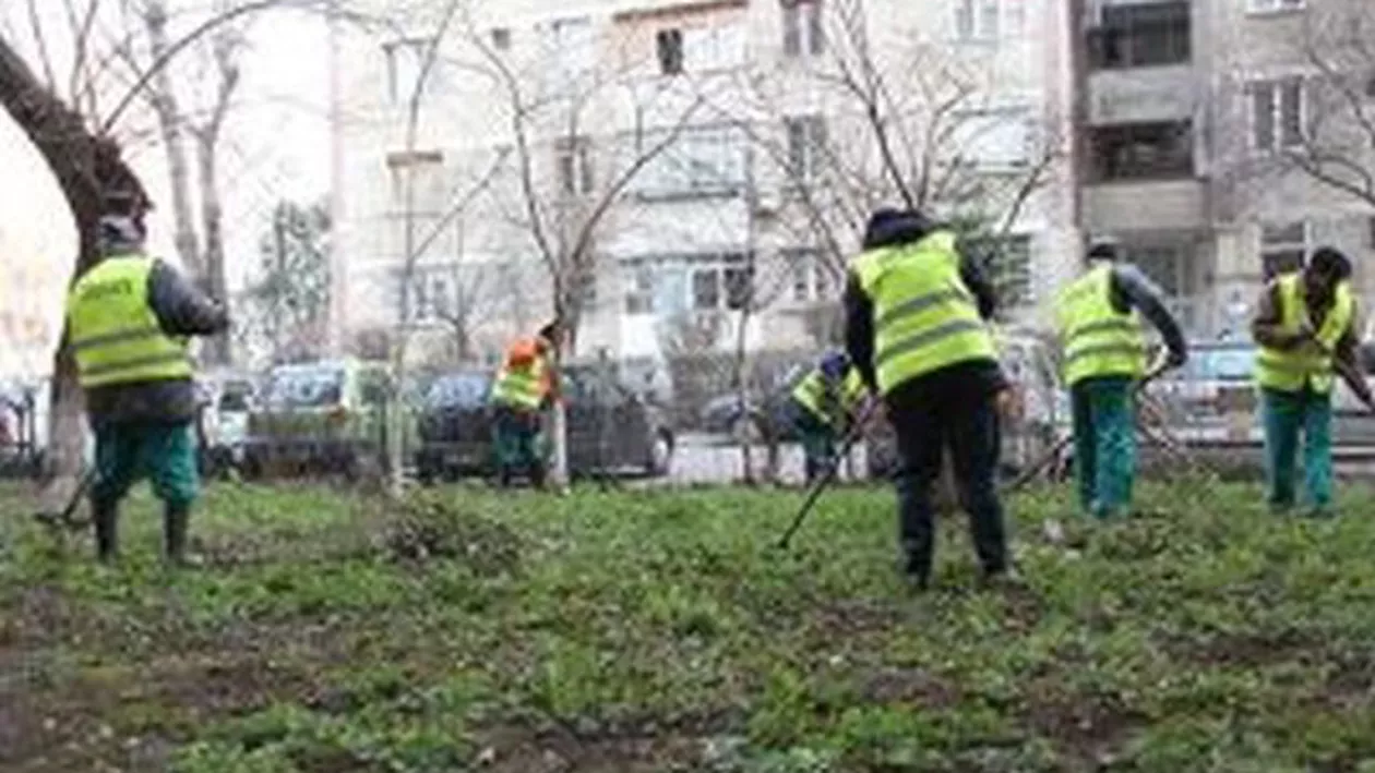 Reprezentanții Primăriei Sectorului 3 au dat startul curățeniei de primăvară (VIDEO)