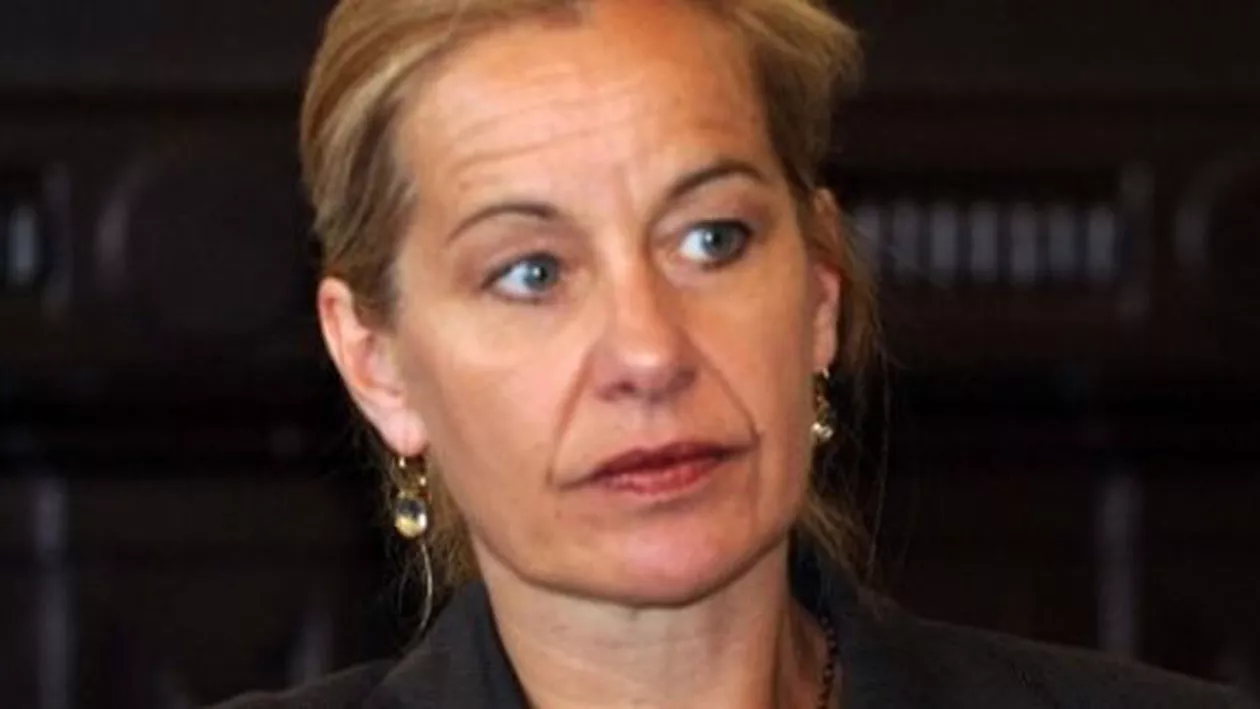 Ambasadorul Olandei: Toată lumea este egală în faţa legii și chestiunea imunității nu ar trebui folosită de parlamentari ca un scut în spatele căruia să se ascundă