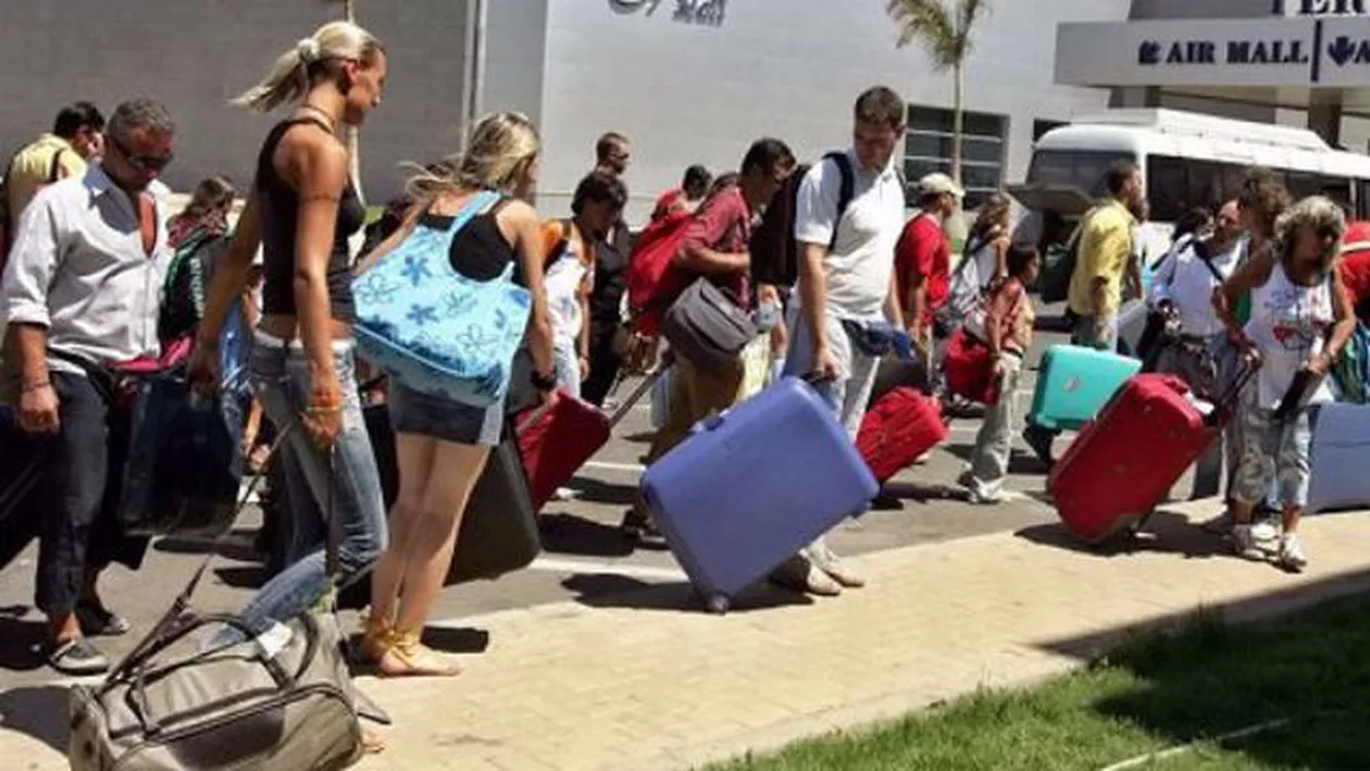 Sute de mii de turiști ruși vor putea alege România ca destinație turistică în vară (VIDEO)