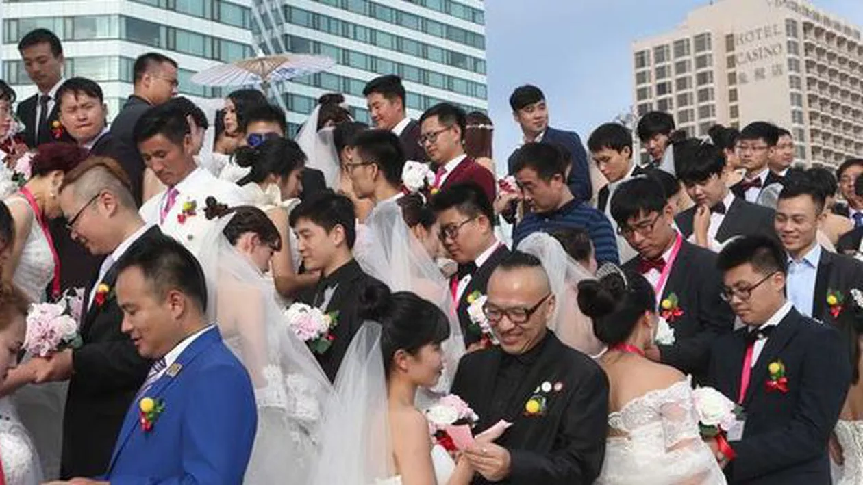 Coreea de Sud: Aproximativ 3.000 de cupluri și-au unit destinele într-o ceremonie colectivă (VIDEO)