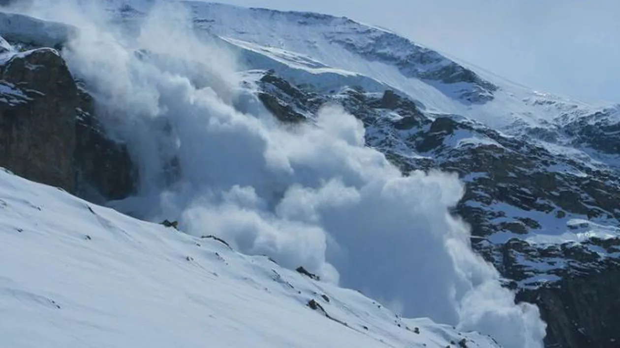 Un schior a murit, iar alți cinci au fost răniți, într-o avalanșă din Alpii elvețieni