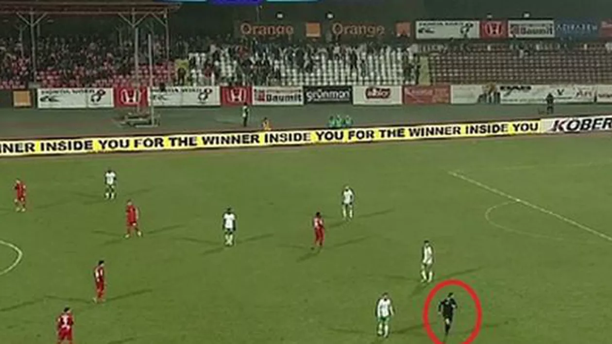 “Vezi că fundaşii tăi centrali sunt blat!” Momente bizare la meciul Dinamo - Chiajna