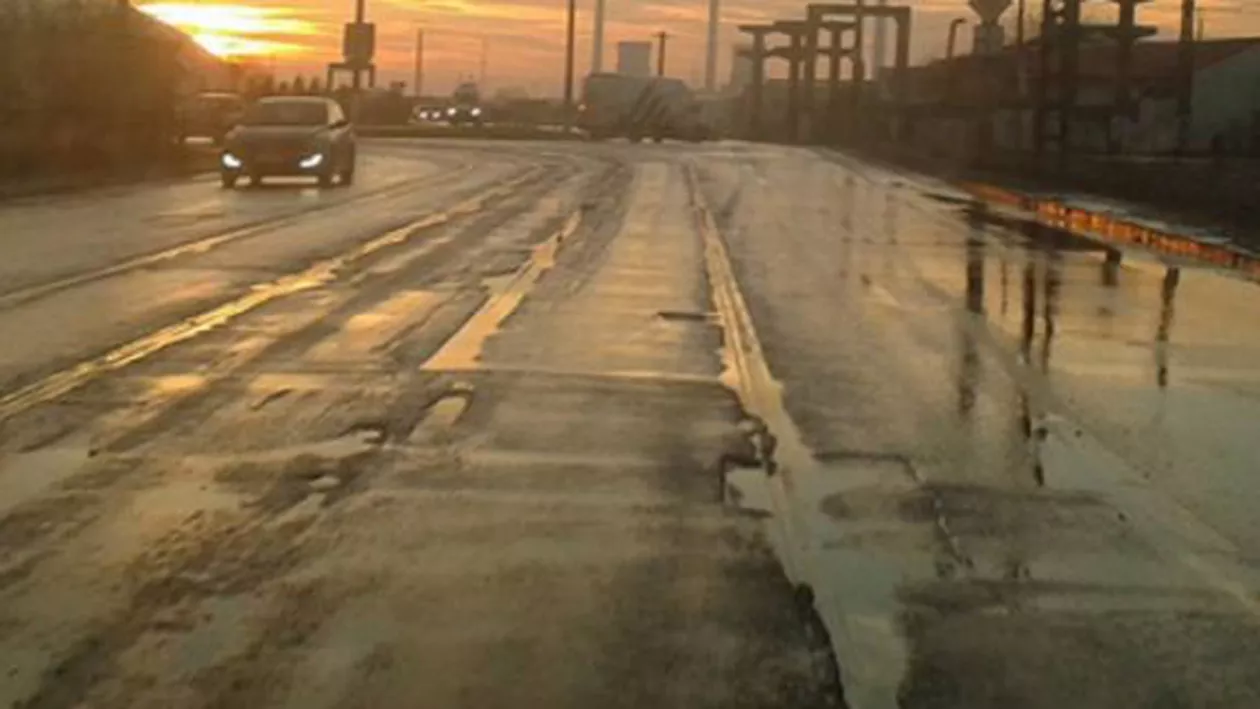 O stradă din Timişoara, plină de gropi, are propria pagină de Facebook: Oamenii cer Like de la primarul Robu (FOTO)