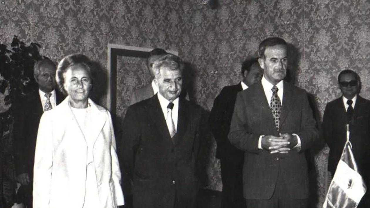 Fotografie de colecție: Soții Ceaușescu și fostul președinte sirian Hafez-al Assad, tatăl lui Bashar-al Assad (FOTO)