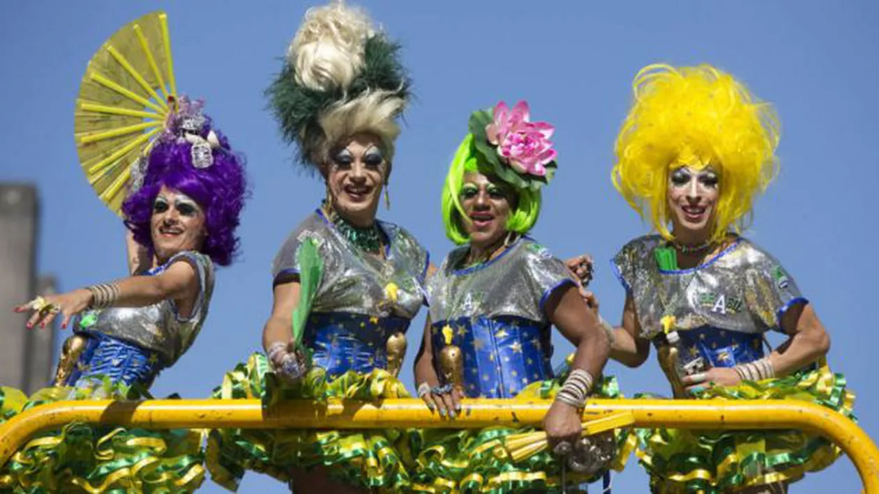 Ambasada Olandei la București susține construirea de cluburi pentru studenții homosexuali