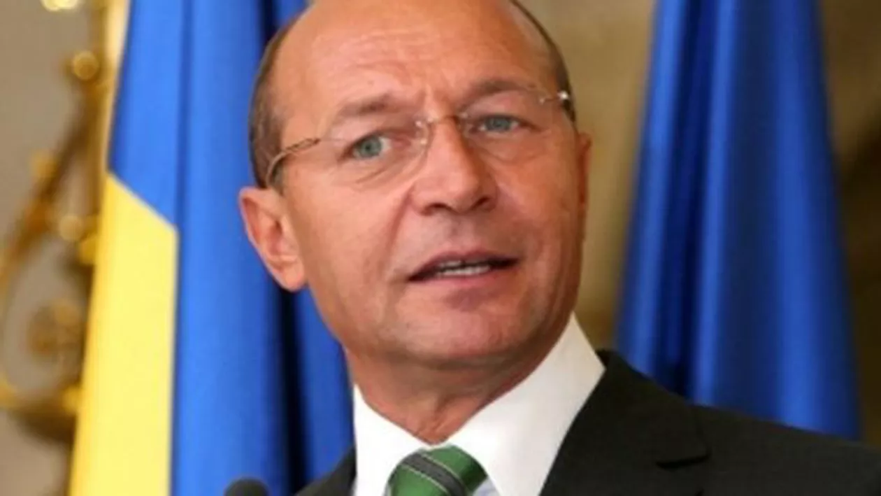 Băsescu îi solicită premierului Cioloş să opească achiziţia combustibilului nuclear din alte ţări