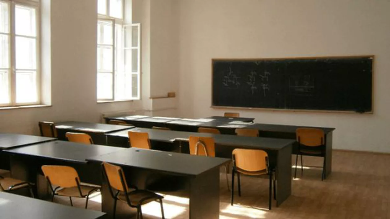Profesorul vasluian care a prezentat un film despre avort din cauza căruia un elev a leșinat, nevinovat în urma anchetei