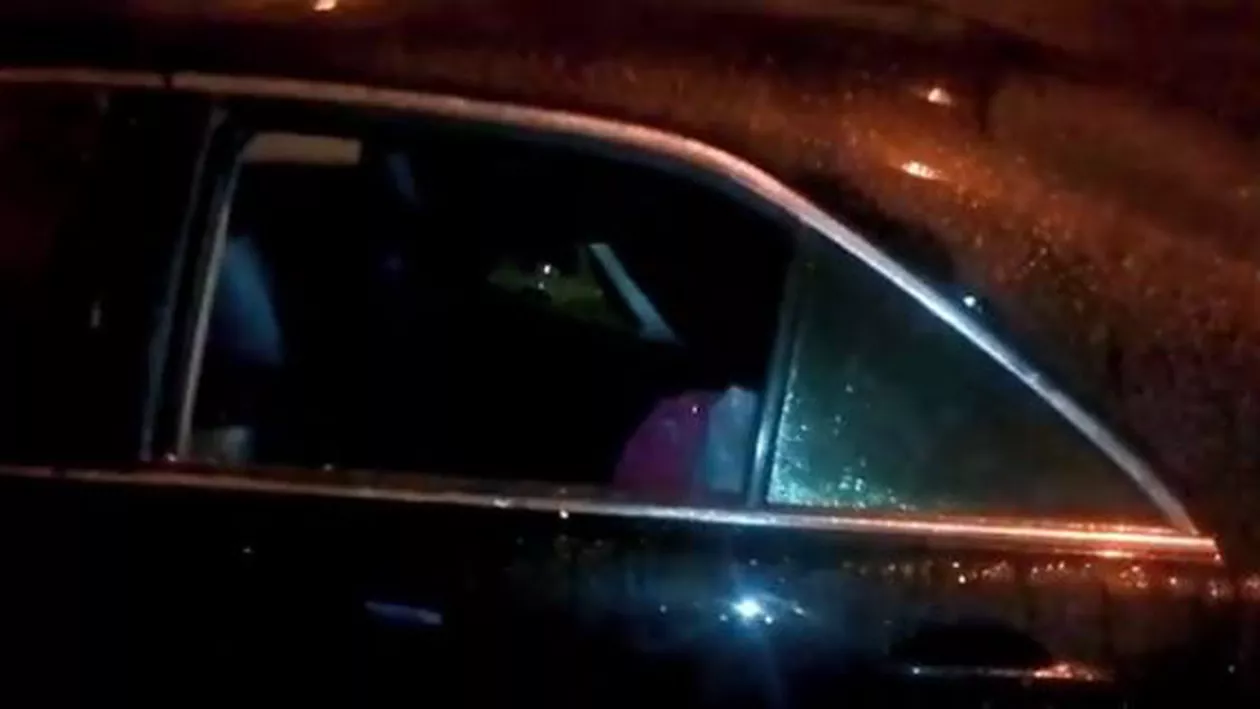 Chișinău: Mașina lui Dorin Chirtoacă a fost jefuită în timp ce primarul se afla la o emisiune televizată (VIDEO)
