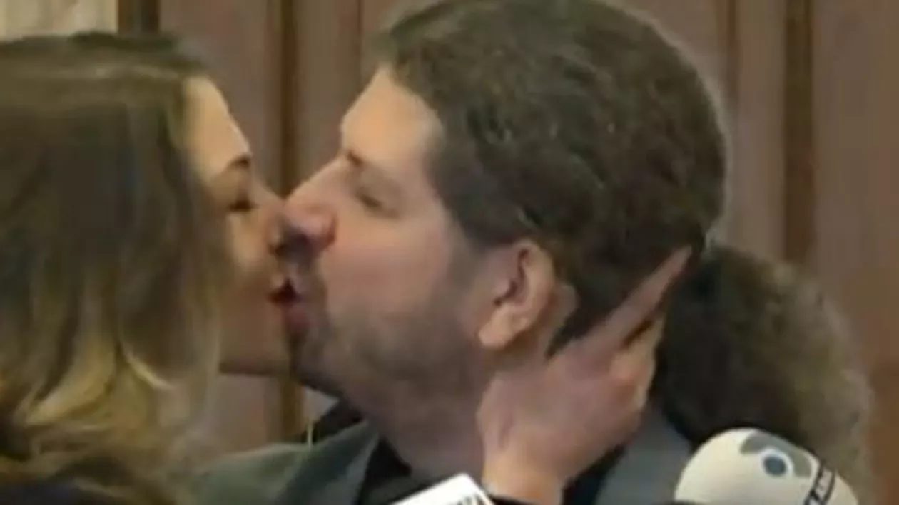 Deputatul Remus Cernea și-a întrebat prietena dacă vrea să fie partenera sa civilă (VIDEO)