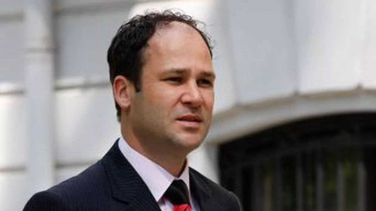 Robert Negoiţă: Intenţionez să pun parapete de protecţie pe cursul Dâmboviţei, în zona Sectorului 3. Putem să rezolvăm această problemă cu bani puţini