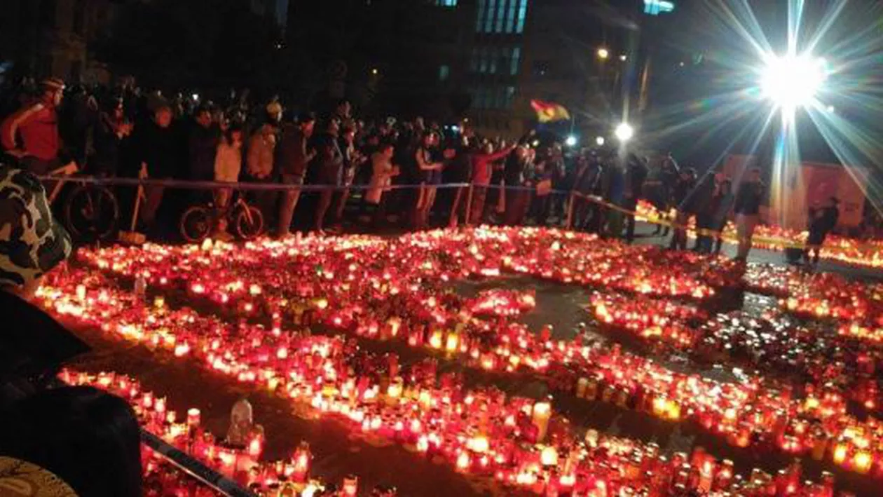 Victimele din Colectiv, comemorate de zeci de persoane la patru luni de la tragedie