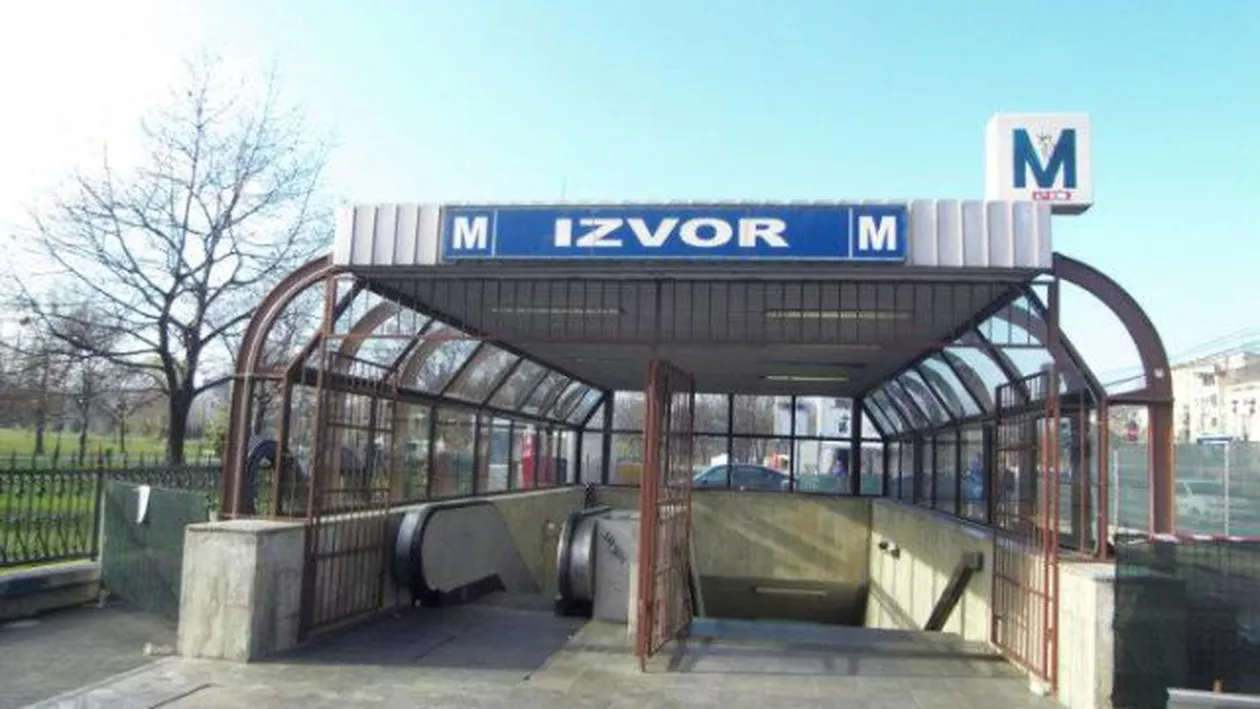 Un bărbat a murit, după ce s-a aruncat în fața metroului, în stația Izvor (VIDEO)