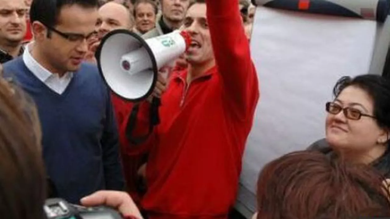 CNCD: Dan Tăpălagă și Mălin Bot nu au discriminat când au scris despre mitingul Antenei 3. Kamikaze, sancționată cu avertisment