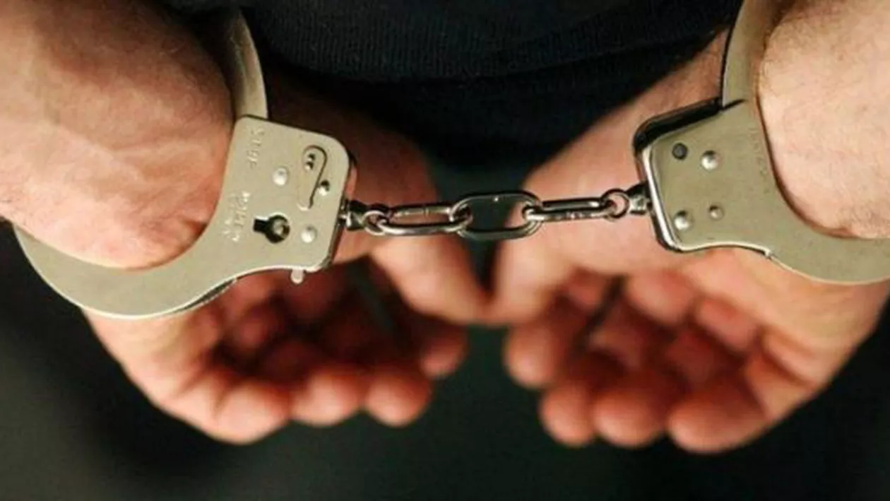 Un profesor universitar, suspectat de crimă, a fost reținut: Bărbatul și-ar fi ucis iubita, profesoară de limbă engleză, în urmă cu 18 ani (VIDEO)