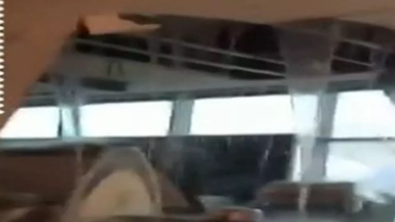 Noi imagini cu furtunile din Emiratele Arabe Unite: Ploile fac ravagii în Abu Dhabi (VIDEO)