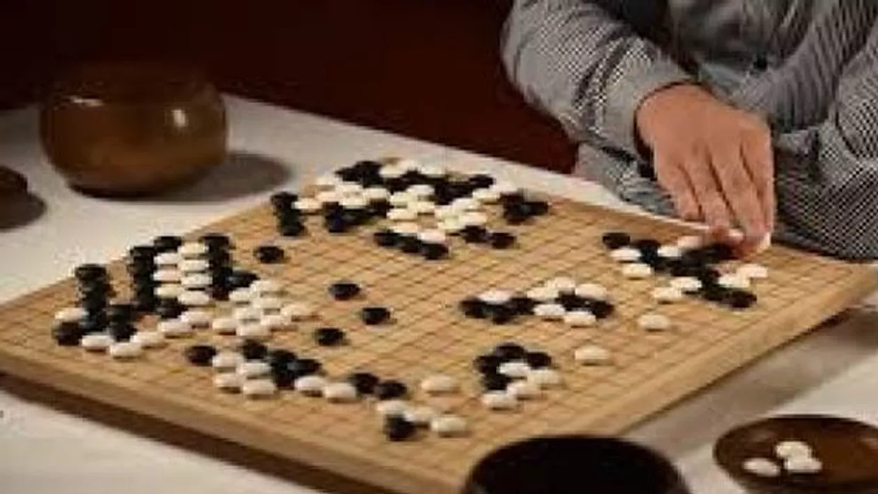 Un calculator creat de Google a învins campionul mondial la Go în cele trei jocuri disputate