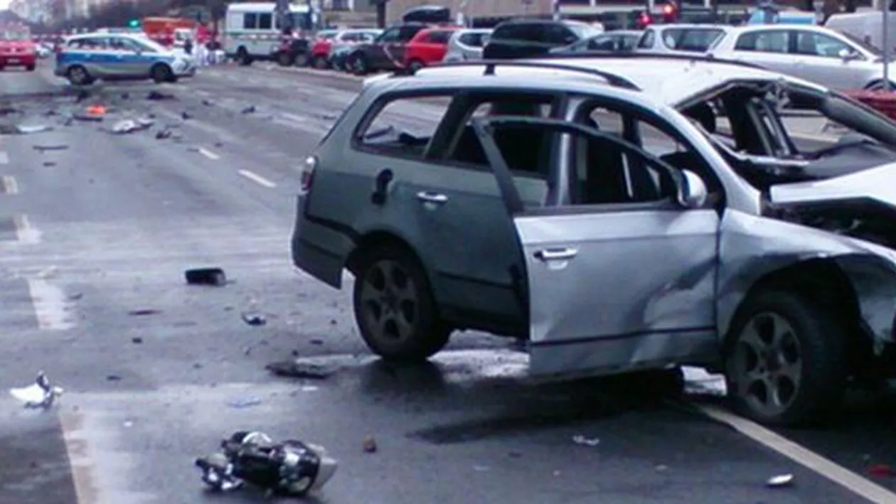 O mașină a explodat la Berlin: O persoană a murit în urma deflagrației (FOTO, VIDEO)