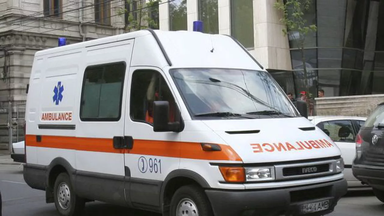 Vaslui: O elevă a consumat țuică la școală și a ajuns în comă la spital