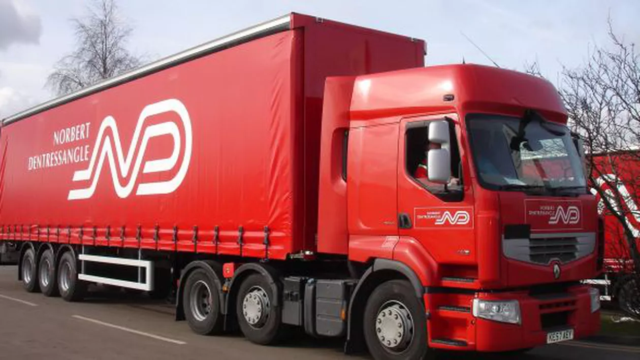 Sute de șoferi de camion din România au dat în judecată o societate franceză de transport: Se cere închisoare cu suspendare pentru cei responsabili