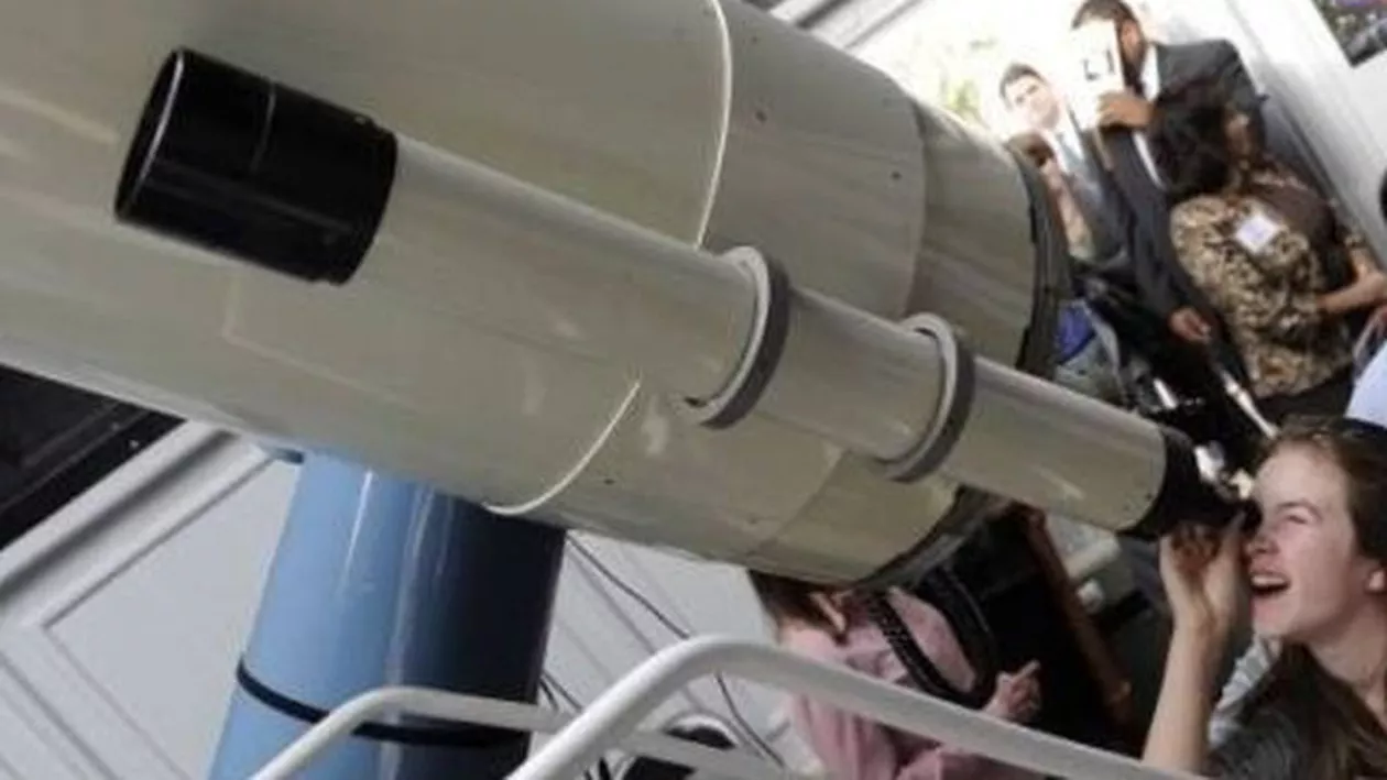 Un liceu din județul Vrancea beneficiază de un observator astronomic performant